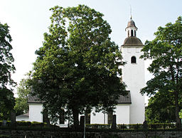 Hälsingtuna kyrka i augusti 2006