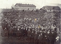 Latvians national rally in Dundaga in 1905.jpg