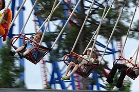 Enfants sur The Gunslinger à Six Flags Over Texas