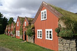 Burstarfell, torvtäckt gård