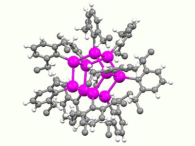 Estructura d'un «prismà» Ar10Sn10, un compost que conté Sn(I) (Ar = 2,6-dietilfenil)