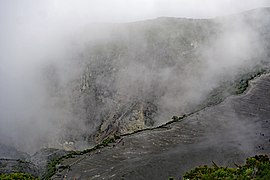 Lookout Irazu volcano CRI 01 2020 3827.jpg