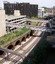 Photo of the abandoned viaduct on the approach to Grove Road station