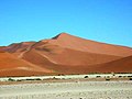 Намиб сүлендәге дюна, бейеклеге 383 м — донъялағы иң бейек дюна