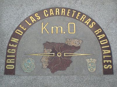 La nueva placa, colocada en 2009.