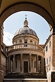 坦比哀多小堂（The Tempietto） (towards 1502–1510) （1502-1510年）在羅馬金山聖伯多祿堂的一個狹窄庭院內