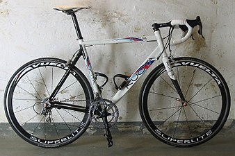 Kuota K.I.S.S. – Aluminium-Rahmen mit Karbon-Hinterbau und -Gabel