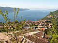 Blick über Tignale auf den Gardasee