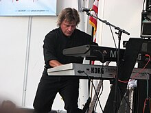 Hanemann performing on keyboards at the Long Island Maritime Festival on August 26, 2007
