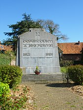 Le monument aux morts.