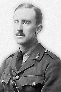 J.R.R. Tolkien yn 1916.