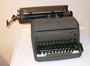 Писаћа машина Ројал