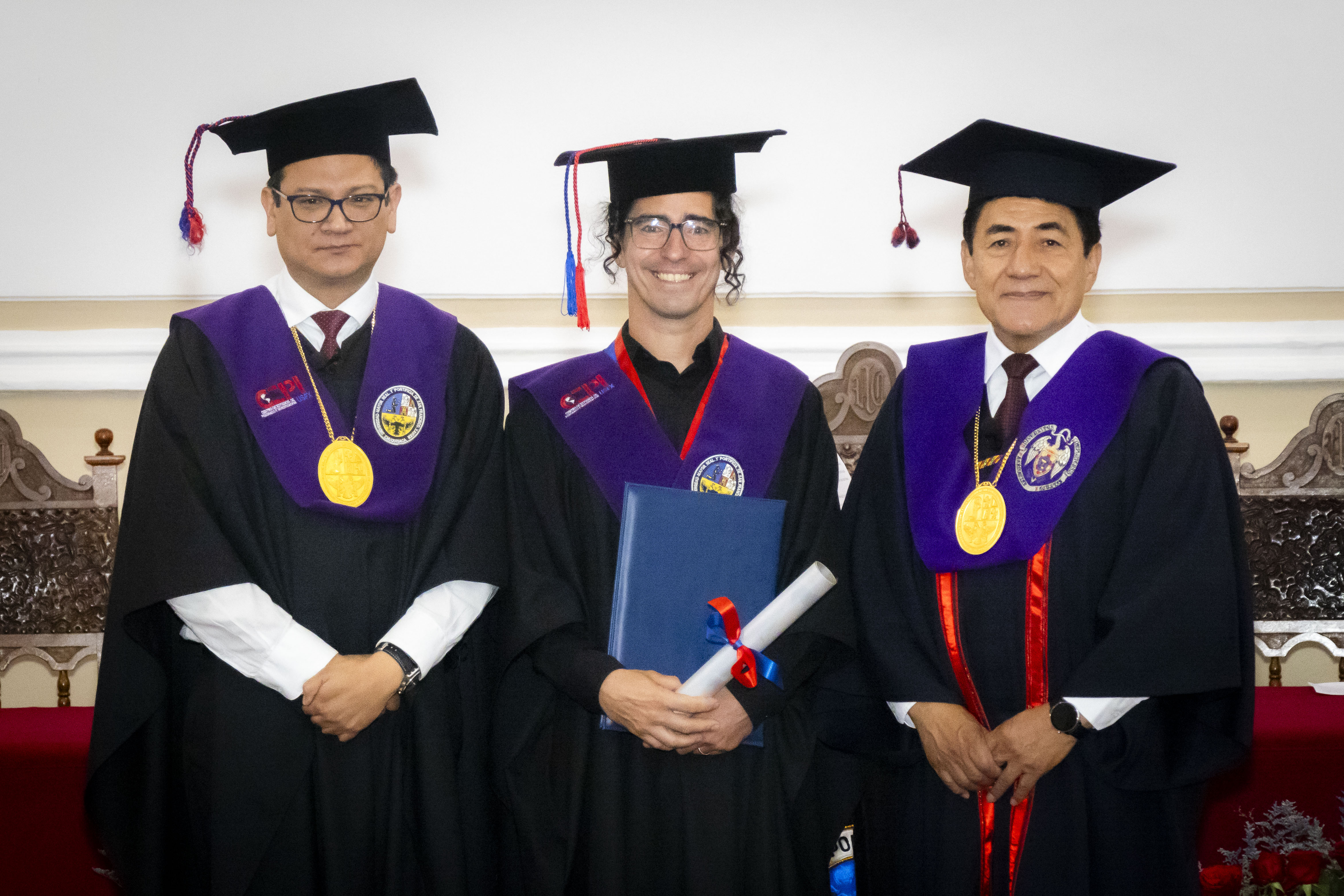 La Universidad de San Francisco Xavier confiere el título de Doctor Honoris Causa al PhD. Thibault Datry (Francia)