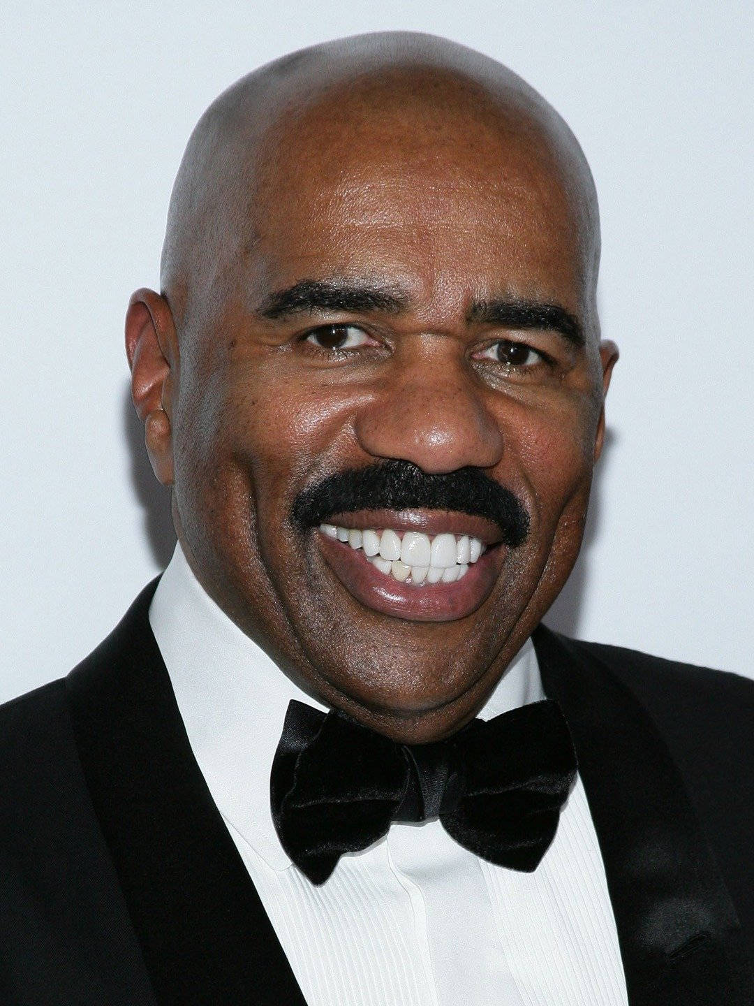 Steve Harvey 1080 X 1440 Wallpaper