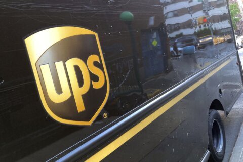 Ahead of holidays, UPS has more than 3,000 jobs to fill in the DC area