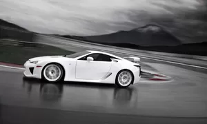 Historie, Technika: Lexus LFA: Japonský svatý grál, část druhá