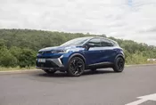 Renault Captur E-Tech full hybrid: Šmrncovní, skvěle vybavené auto s jedinou mouchou