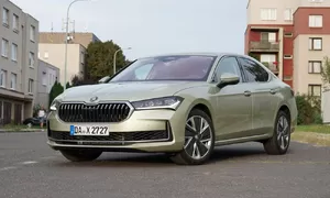 Recenze & testy: Škoda Superb 2.0 TSI: Vlajková loď na český způsob