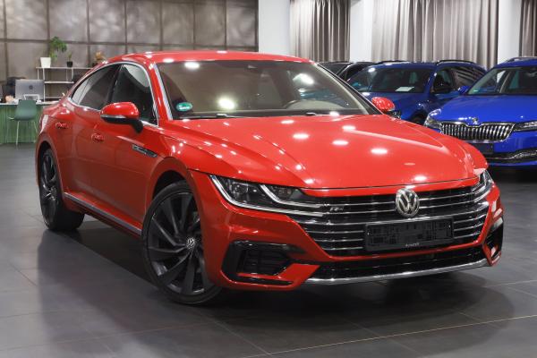 Volkswagen Arteon 4Motion 2.0 TSI 200kW 4x4 DSG R-Line / Webasto / ALU 20''