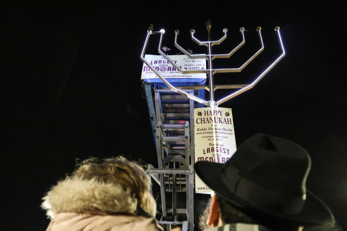 bk largest menorah