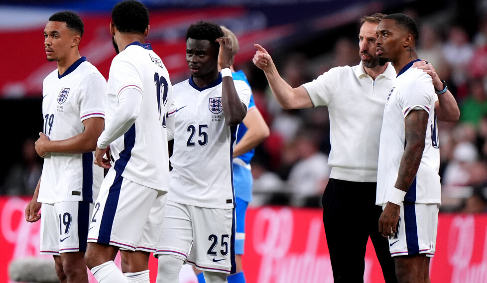 England manager Gareth Southgate passes on instruction’s to Ivan Toney before he is brought on as a substitute during an international friendly at Wembley Stadium, London. Picture date: Friday June 7, 2024. Foto: Bradley Collyer