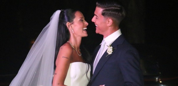 Casamiento de Oriana Sabatini y Paulo Dybala: el look de Catherine Fulop, el cambio de vestido de la novia y los souvenirs de la boda