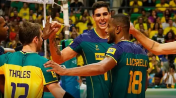 Seleção Brasileira bateu os chilenos por 3 sets a 0 um dia depois de vencer o Peru na estreia