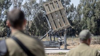 Equipamento seria vulnerável ao vasto arsenal de mísseis e drones do grupo militante apoiado pelo Irã no Líbano; sistema é fundamental para defesa israelense e custou mais de US$ 2,9 bilhões 