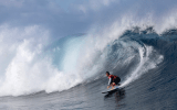 Kanoa Igarashi do Campeonato Japonês nas quartas de final do SHISEIDO Tahiti Pro em 30 de maio de 2024 em Teaguepoyo, Polinésia Francesa.