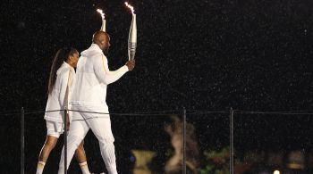 Teddy Riner e Marie-José Perec foram os responsáveis pelo momento mais emocionante da Cerimônia de Abertura