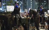 Manifestantes enfrentam a polícia em Tel Aviv e exigem acordo de reféns 