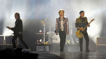 Empresário ajudou músico que toca com a banda a capturar um peixe gigante - que retribuiu o favor com um show do grupo