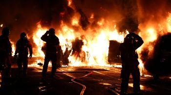 França vive onda de protestos por conta da violência e discriminação policial que atinge jovens negros e árabes no país