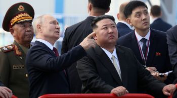 Gigante asiático tenta manter estabilidade na região enquanto apoia economia da Rússia e da Coreia do Norte