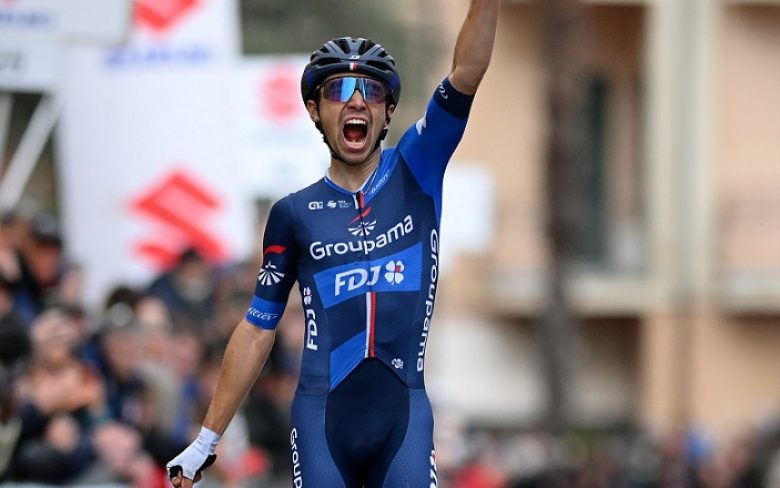 Trophée Laigueglia - Lenny Martinez s'impose en solo et succède à Nans Peters