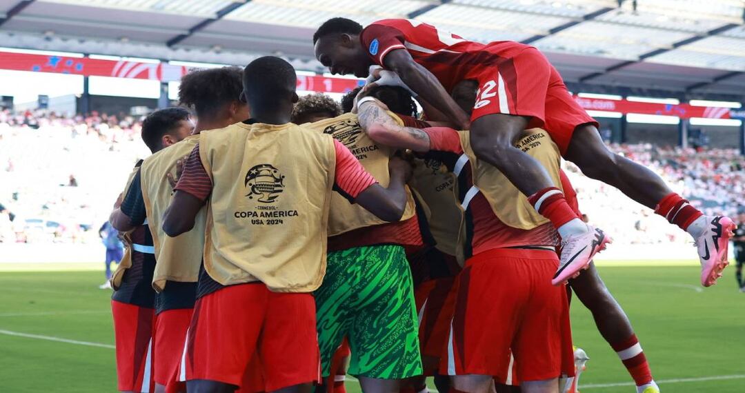 La selección canadiense tuvo su primera victoria en Copa América. Foto: AFP.