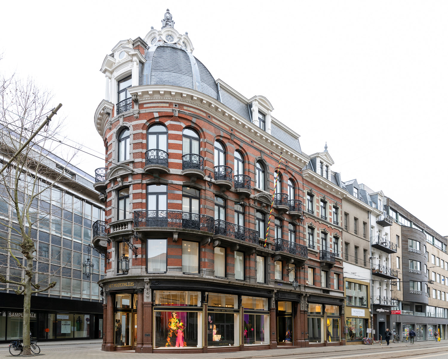 antwerp store exterior