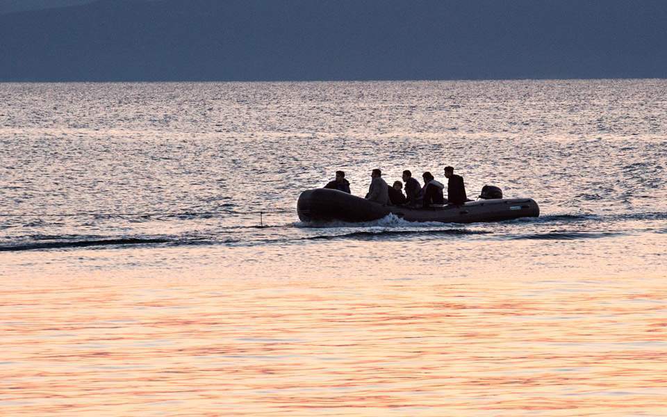 51 migrants found on Cretan beach