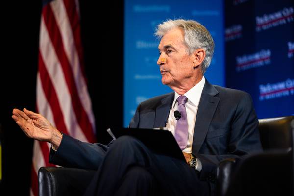 Powell está optimista: Espera que la inflación de EU se dirija a meta del 2%
