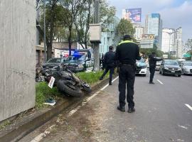 Camioneta le cierra el paso a biker y lo manda al más allá, en Río San Joaquín