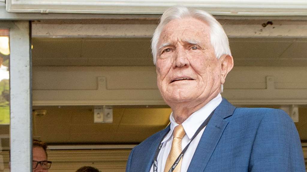 James-Bond-Darsteller George Lazenby geht in Rente