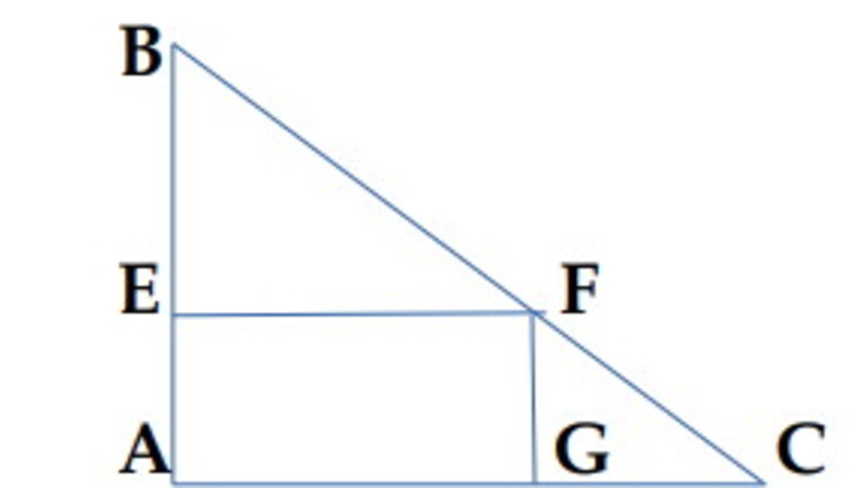 Un rettangolo in un triangolo rettangolo