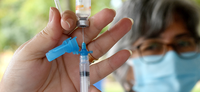 Brasil tem 80% da população-alvo maior de 40 anos com duas doses da vacina contra a Covid-19