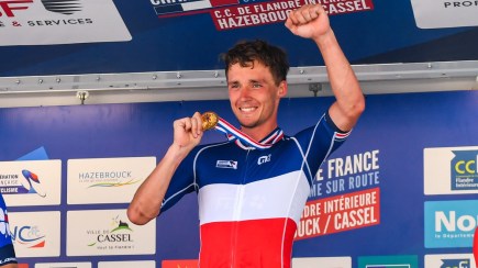 Valentin Madouas avec son maillot de champion de France le 25 juin 2023