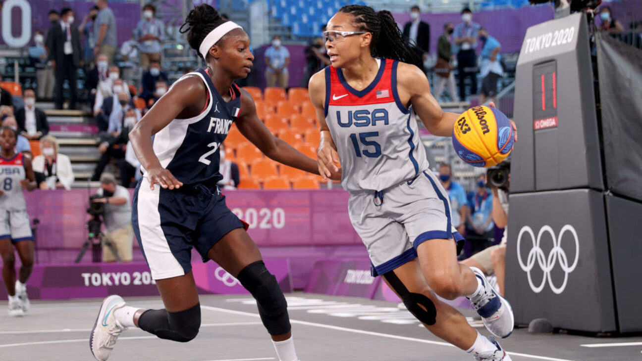 TOKYO, JAPAN - JULY 24: Allisha Gray of Team United States controls the ball during the Women's Pool Round match between United States and France on day one of the Tokyo 2020 Olympic Games at Aomi Urban Sports Park on July 24, 2021 in Tokyo, Japan. (Photo by Christian Petersen/Getty Images)