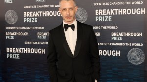 Jeremy Strong at the  9th Annual Breakthrough Prize Ceremony at the Academy Museum of Motion Pictures