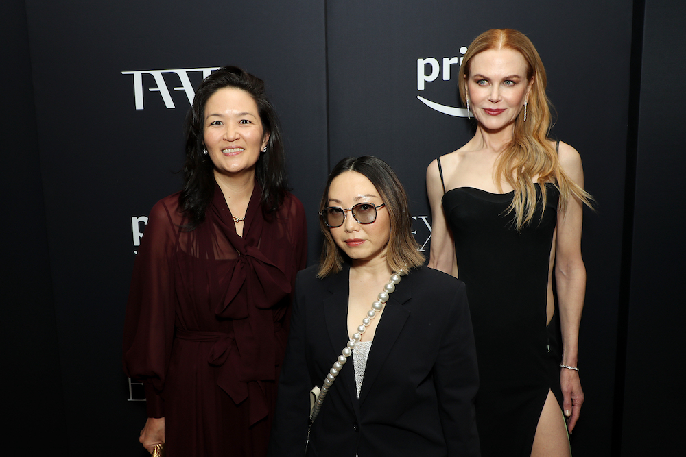 Janice Y.K. Lee, Lulu Wang, and Nicole Kidman pose for a photo at the 'Expats' premiere screening in New York
 


-PICTURED: Janice Y.K. Lee (writer, producer ),  Lulu Wang (Director) and Nicole Kidman
-PHOTO by: Marion Curtis / StarPix for Amazon MGM Studios
-Location: MoMa