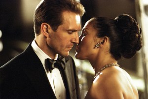 MAID IN MANHATTAN, from left: Jennifer Lopez, Ralph Fiennes, 2002. © Columbia / courtesy Everett Collection