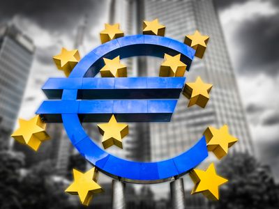 Euro sign at European Central Bank headquarters in Frankfurt, Germany