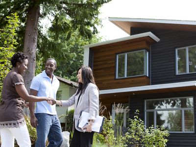 Couple purchasing a house